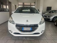 Usata Peugeot 208 Active 82 CV (60 kW) 2012 Bianco Utilitaria