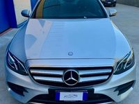 Usata Mercedes E220 Premium Plus 194 CV (142 kW) 2017 Argento metallizzato Station wagon