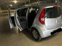 Usata Opel Agila 65 CV (47 kW) 2011 Argento Utilitaria