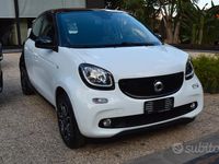 Begagnad Smart ForFour Prime 90 HK (66 kW) 2017 Vit Halvkombi