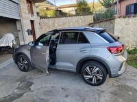 Usata VW T-Roc R-line 116 CV (85 kW) 2023 Grigio SUV