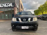 Usata Nissan Navara 174 CV (127 kW) 2006 Nero Pick-up