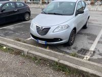 usata Lancia Ypsilon 0.9 t.air Silver ecochic metano 85 cv