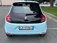 Usata Renault Twingo SE 65 CV (47 kW) 2024 Blu/azzurro Utilitaria