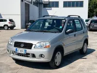 Usata Suzuki Ignis 83 CV (61 kW) 2002 Grigio Utilitaria