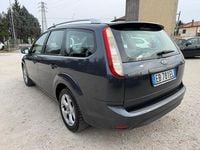 Usata Ford Focus 110 CV (80 kW) 2011 Grigio Station wagon