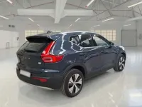 Usata Volvo XC40 129 CV (94 kW) 2021 Blu SUV