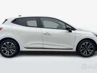 Usata Renault Clio V Techno 145 CV (106 kW) 2024 Bianco Berlina