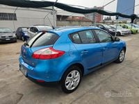 Usata Renault Mégane 110 CV (80 kW) 2013 Blu Berlina