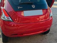 Usado Lancia Ypsilon 85 HP (62 kW) 2018 Vermelho Citadino