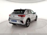 Usata VW T-Roc R-line 150 CV (110 kW) 2024 Grigio metallizzato SUV