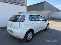 Usata Fiat Punto Lounge 77 CV (56 kW) 2014 Bianco Utilitaria