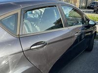 Second-hand Ford Fiesta 97 CP (71 kW) 2010 Negru Berlinǎ