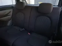 Usata Lancia Ypsilon 60 CV (44 kW) 2010 Sabbia Utilitaria