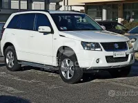 Usata Suzuki Grand Vitara 129 CV (94 kW) 2011 Bianco SUV