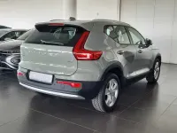 Usata Volvo XC40 120 CV (88 kW) 2023 Verde SUV