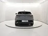 Usata Renault Megane E-Tech Techno 160 kW (218 CV) 2023 Grigio Berlina
