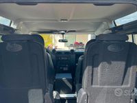 Usata Land Rover Defender 68 CV (50 kW) 2010 Bianco SUV