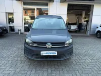 Usata VW Caddy 122 CV (89 kW) 2017 Grigio Monovolume