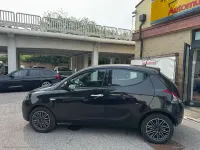 Usata Lancia Ypsilon Gold 69 CV (50 kW) 2021 Nero Utilitaria