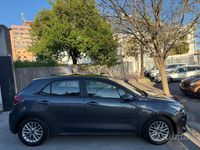 Usata Kia Rio 84 CV (61 kW) 2020 Grigio Berlina