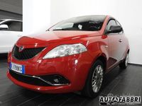 Usata Lancia Ypsilon Silver 80 CV (58 kW) 2017 Rosso(met.) Utilitaria