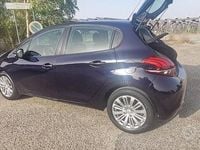 Usata Peugeot 208 75 CV (55 kW) 2017 Blu Utilitaria