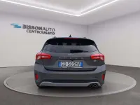 Usata Ford Focus Active 125 CV (91 kW) 2021 Grigio metallizzato Berlina