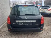 Usata Peugeot 308 SW Business-Line 112 CV (82 kW) 2011 Nero Station wagon