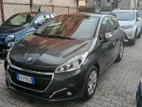 Usata Peugeot 208 Active 82 CV (60 kW) 2015 Grigio Utilitaria