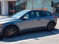 Usata Volvo C30 Kinetic 101 CV (74 kW) 2007 Marrone Utilitaria