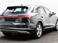 Usata Audi e-tron Business 158 kW (215 CV) 2023 Grigio SUV