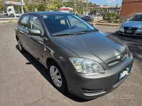 Usata Toyota Corolla 90 CV (66 kW) 2005 Grigio Berlina
