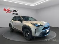 Usata Toyota Yaris Cross 116 CV (85 kW) 2022 Grigio SUV