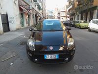 Usata Fiat Punto Lounge 70 CV (51 kW) 2013 Nero Utilitaria