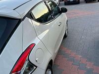 Usata Lancia Ypsilon Gold 69 CV (50 kW) 2015 Bianco Utilitaria