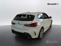 Usata BMW 118 M Sport 150 CV (110 kW) 2022 Alpin white pastello Utilitaria