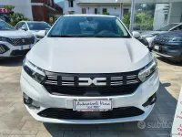 Usata Dacia Sandero 101 CV (74 kW) 2023 Bianco Berlina