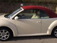 Usata VW New Beetle 102 CV (75 kW) 2006 Beige Utilitaria