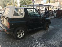 Usata Suzuki Vitara 75 CV (55 kW) 1989 Nero Cabrio