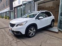 Usata Peugeot 2008 Allure 100 CV (73 kW) 2016 Bianco SUV