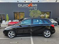 Usata Mercedes B200 Premium 136 CV (100 kW) 2012 Nero Utilitaria
