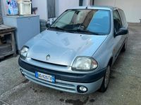 Usata Renault Clio II 75 CV (55 kW) 1999 Berlina