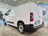 Usata Opel Combo 102 CV (75 kW) 2025 Bianco Monovolume