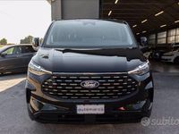 Usata Ford Tourneo Custom Titanium 170 CV (125 kW) 2024 Nero metallizzato Furgone