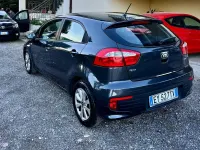 Usata Kia Rio 75 CV (55 kW) 2016 Grigio Utilitaria