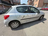 Usata Peugeot 207 73 CV (53 kW) 2007 Berlina