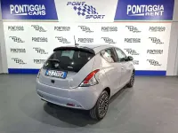 Usata Lancia Ypsilon S 69 CV (50 kW) 2024 499/c romantic gray Utilitaria