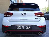 Usata Hyundai i30 Limited 280 CV (205 kW) 2022 Bianco pastello Berlina