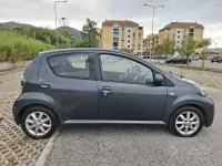 Usata Toyota Aygo 68 CV (50 kW) 2013 Grigio Utilitaria